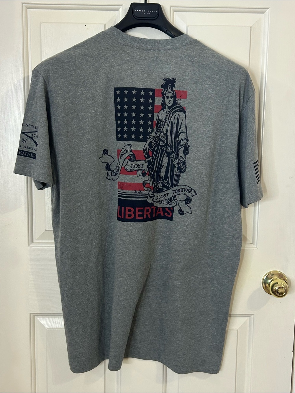 Grunt Style Men's Club Member Libertas T-Shirt Size 2XL Gray EUC
